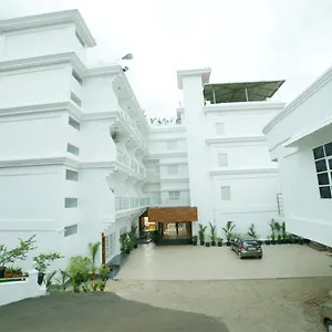 Hotel Surya ****